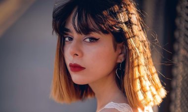 Meet the Artist :  Anna Salman - A talented Singer, Songwriter and guitarist.