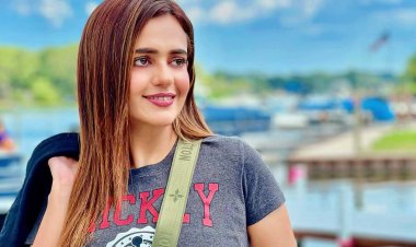 Sumbul Iqbal broke the internet with her glamorous look