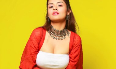 Avneet Kaur BOLD Photos Goes Viral