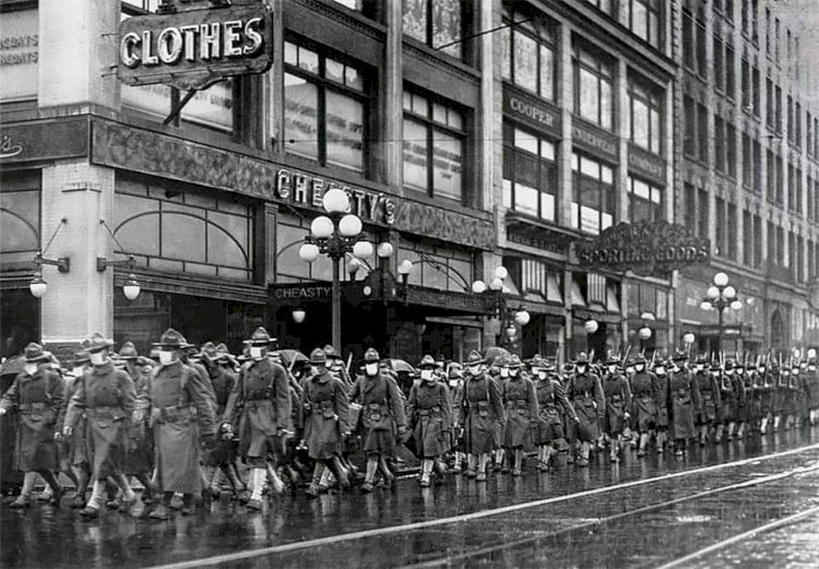 Soldiers street march during Spanish flu in 1918